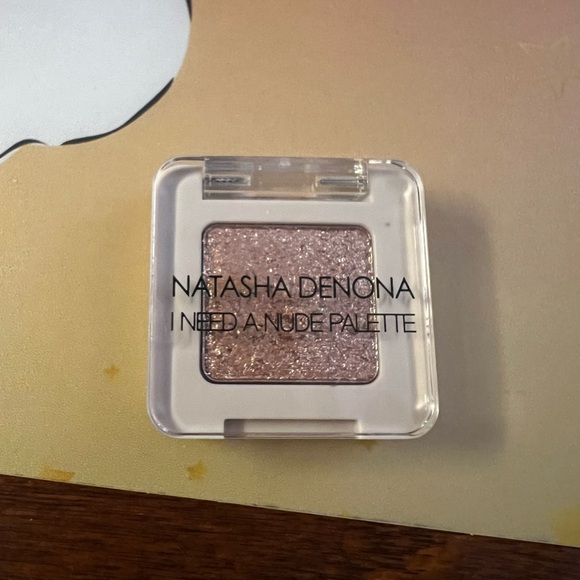 Natasha Denona eyeshadow in Muse 0.4g - Picture 3 of 3